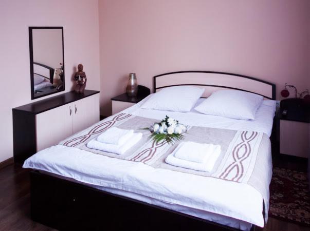 Hotel 7/24 Brovary Bagian luar foto