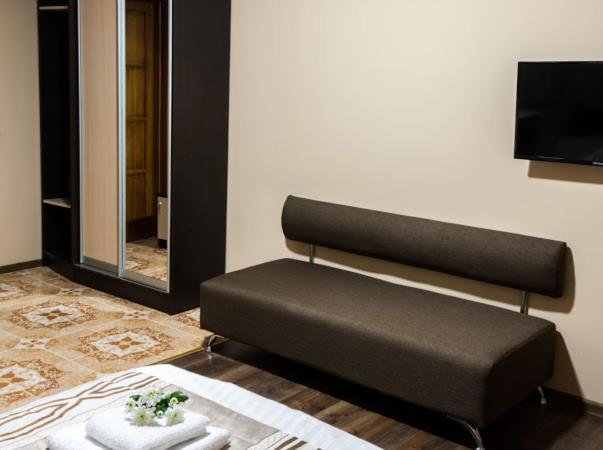 Hotel 7/24 Brovary Bagian luar foto