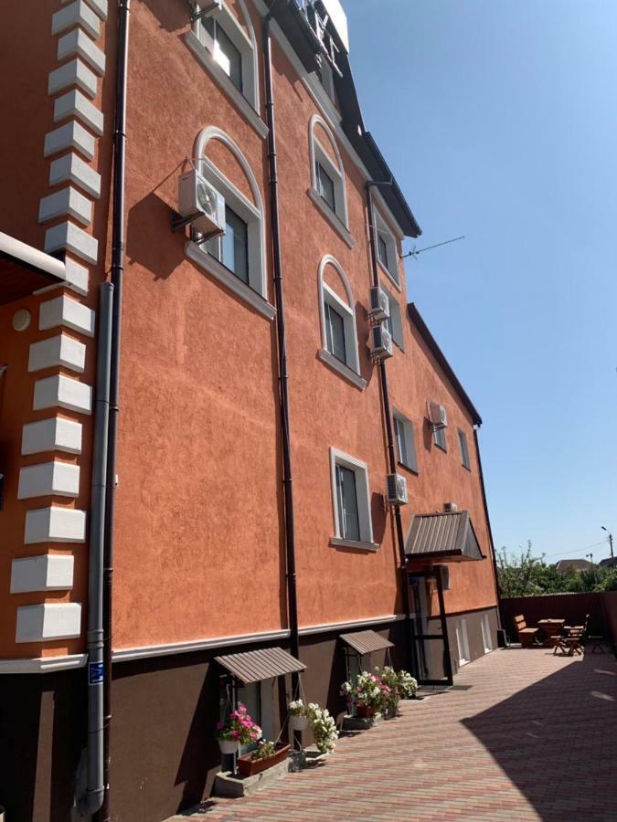 Hotel 7/24 Brovary Bagian luar foto