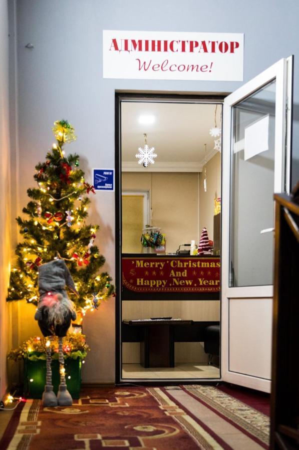 Hotel 7/24 Brovary Bagian luar foto