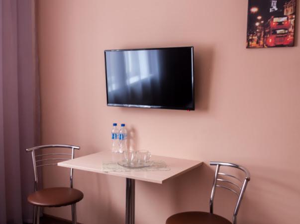 Hotel 7/24 Brovary Bagian luar foto